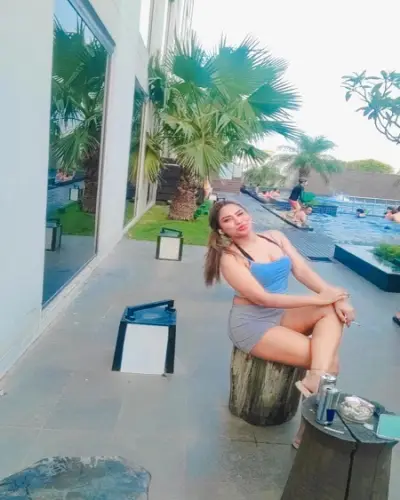 Escort Vaikom